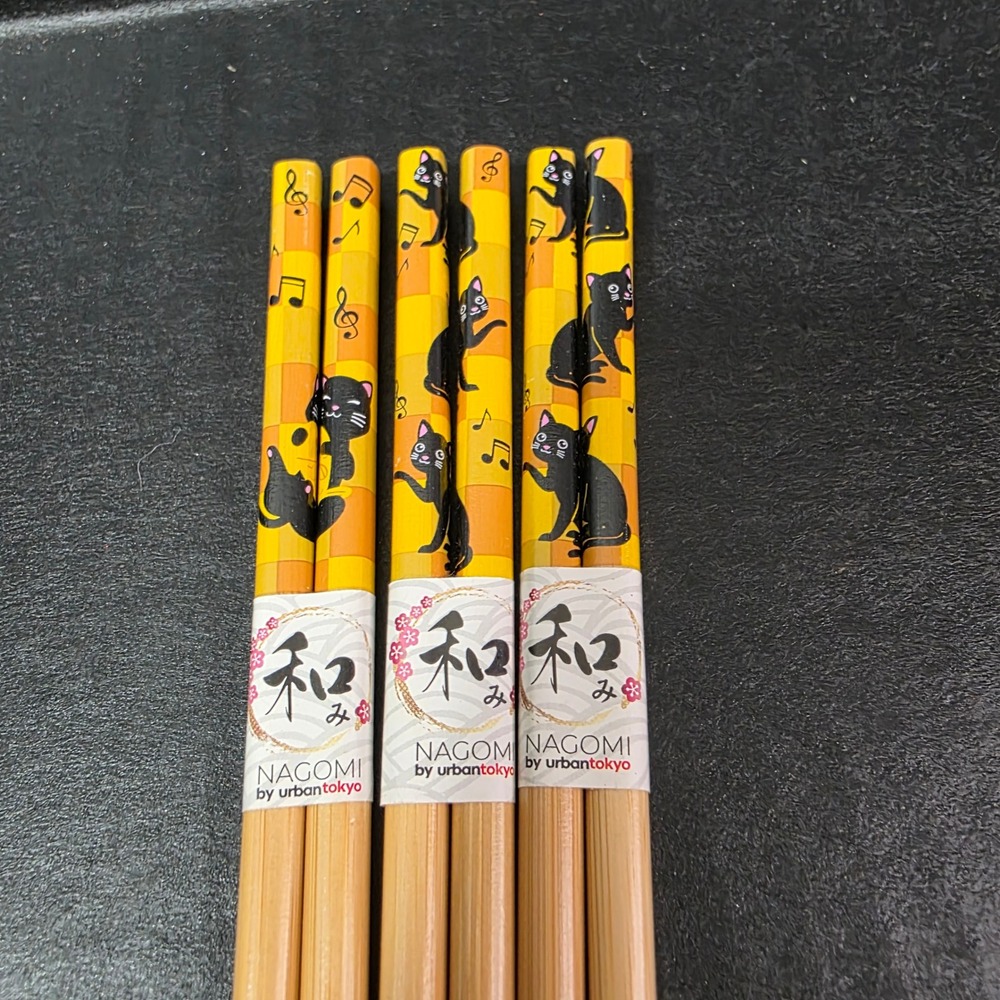 Nagomi by Urban Tokyo Black Cat Bamboo Chopsticks Yellow Musical‎ Note 3 Pairs